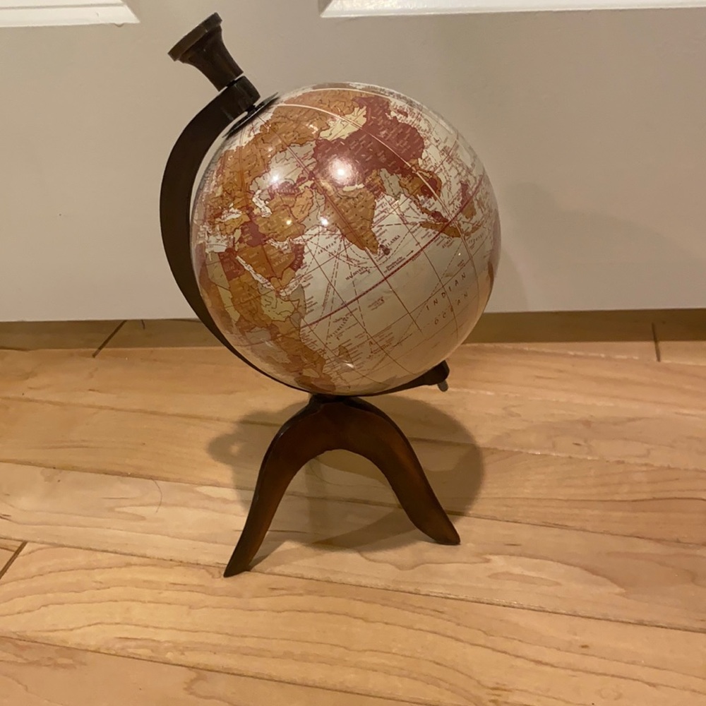 Decorative globe